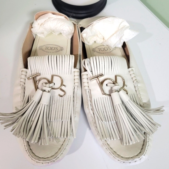 Tod's Italy Made 37 7 White Leather Tassel Driving Moccasins Flats Shoes - Picture 10 of 15